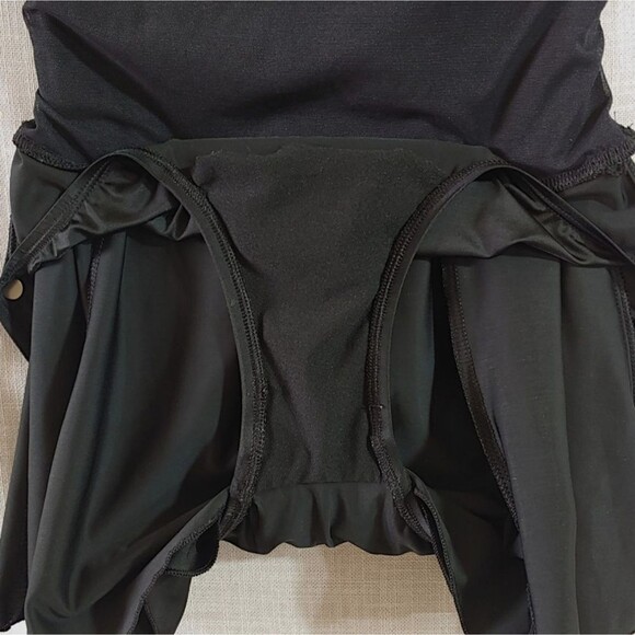 Shore Shapes Black White Swimdress Shelf Bra Tummy Control Womens 12 Large EUC - Picture 5 of 12